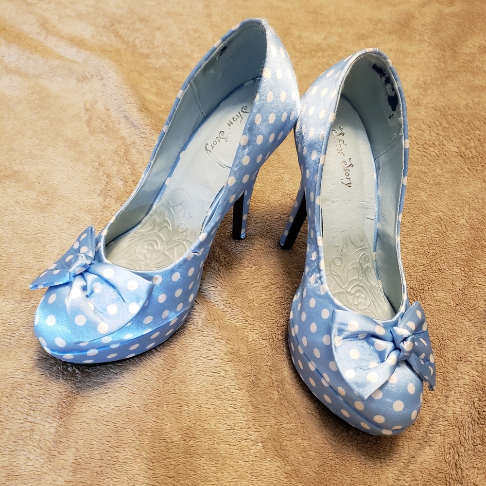 Show Story high heels